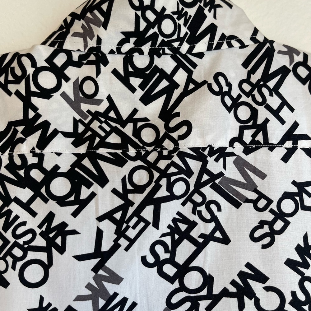 Michael Kors Black and White Logo Men’s Short Sleeve WovenShirt‎ - Picture 10 of 10